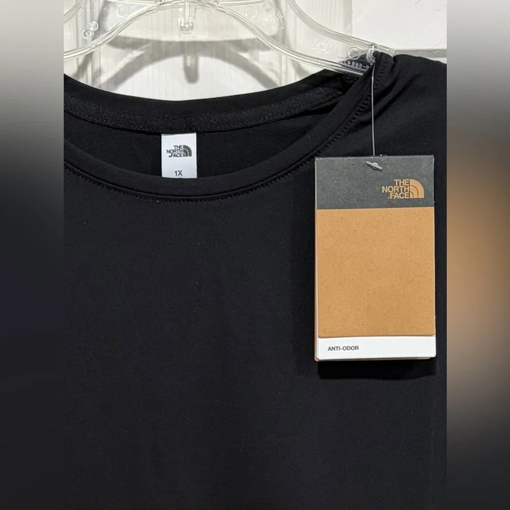 The North Face Women’s 1X Plus Dune Sky Short-Sleeve Tee T-Shirt Black NWT - Picture 5 of 8